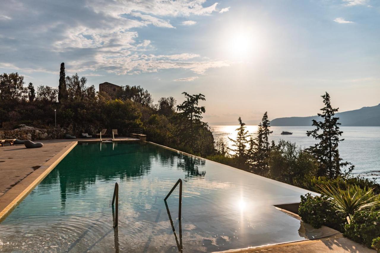 Diapori Suites Hotel Kardamyli Dış mekan fotoğraf