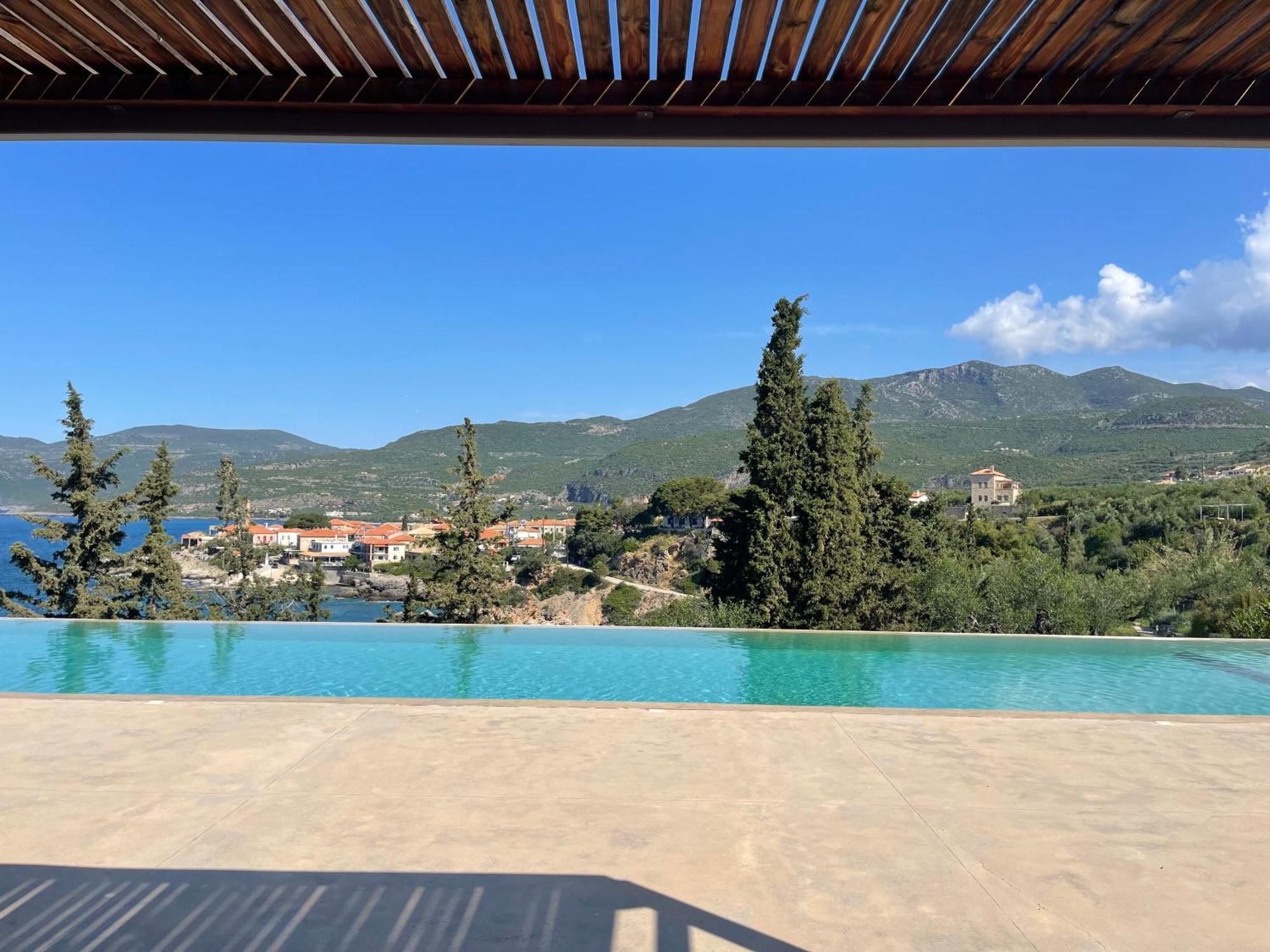 Diapori Suites Hotel Kardamyli Dış mekan fotoğraf