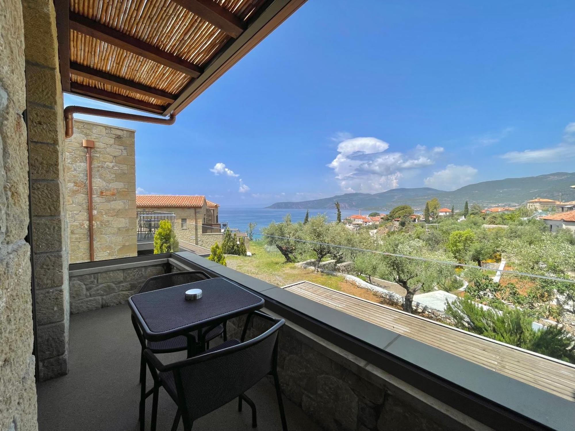 Diapori Suites Hotel Kardamyli Dış mekan fotoğraf